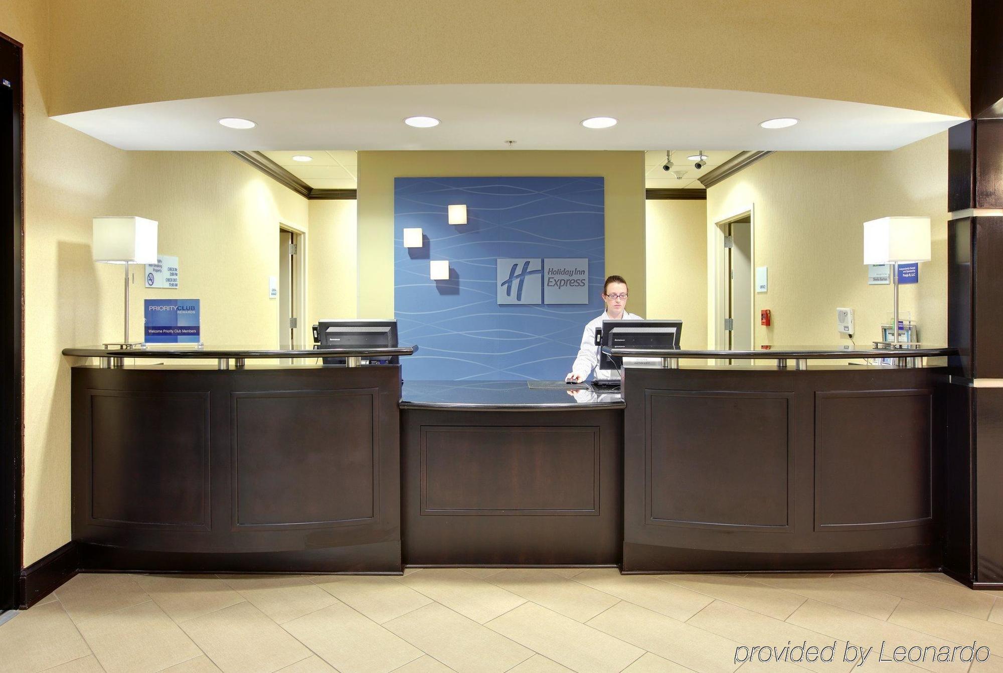 Holiday Inn Express & Suites Covington By Ihg Interiør bilde